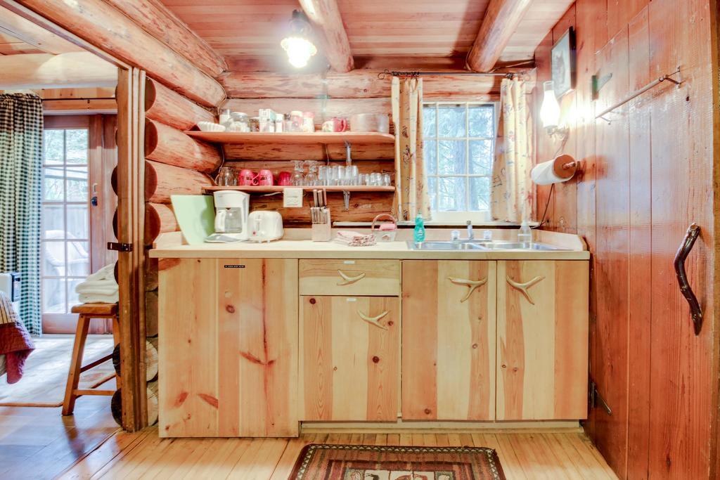 Zoe'S Log Cabin Welches Εξωτερικό φωτογραφία