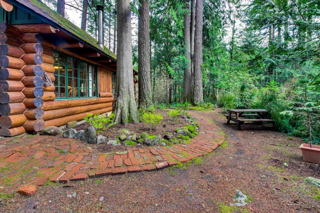 Zoe'S Log Cabin Welches Εξωτερικό φωτογραφία