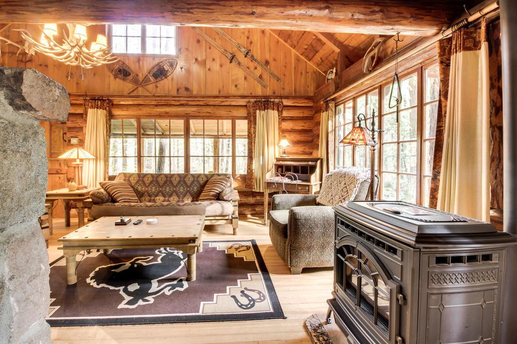 Zoe'S Log Cabin Welches Εξωτερικό φωτογραφία