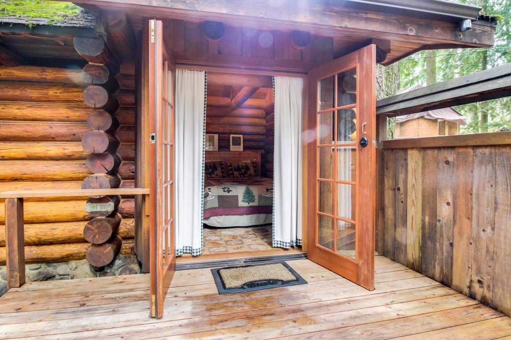 Zoe'S Log Cabin Welches Εξωτερικό φωτογραφία