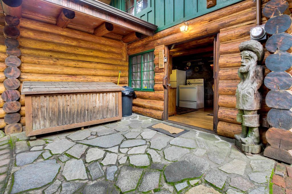 Zoe'S Log Cabin Welches Εξωτερικό φωτογραφία